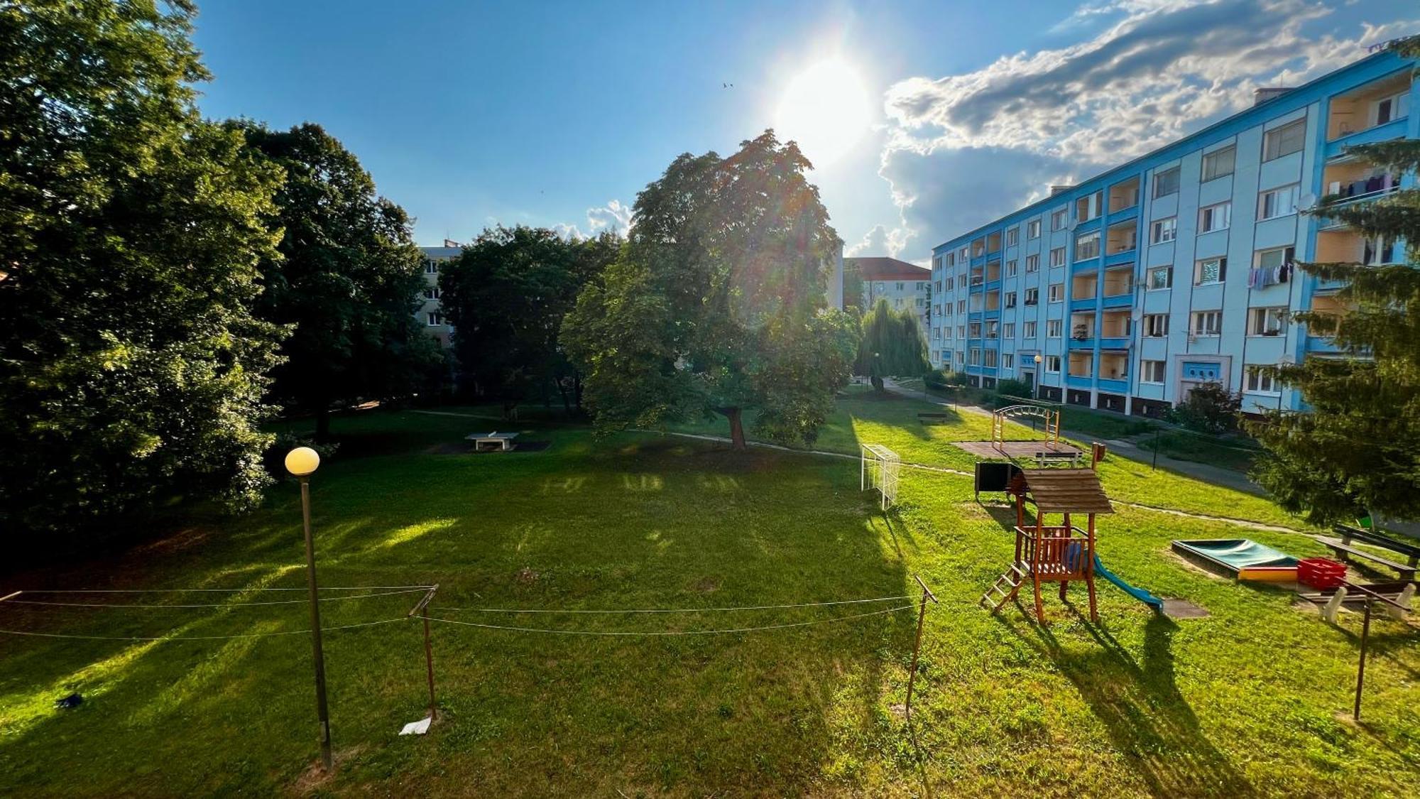Industrial Apartment I 24Hr Self Check-In I Free Parking & Coffee Banská Bystrica Eksteriør bilde